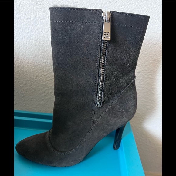 Coach Graphite Adelina Suede Shearling Lined Booties, Size 6, Pre-Owned - Picture 8 of 10